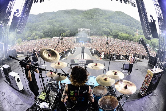 ONE OK ROCK - ภาพจากงาน Fuji Rock Festival 2015