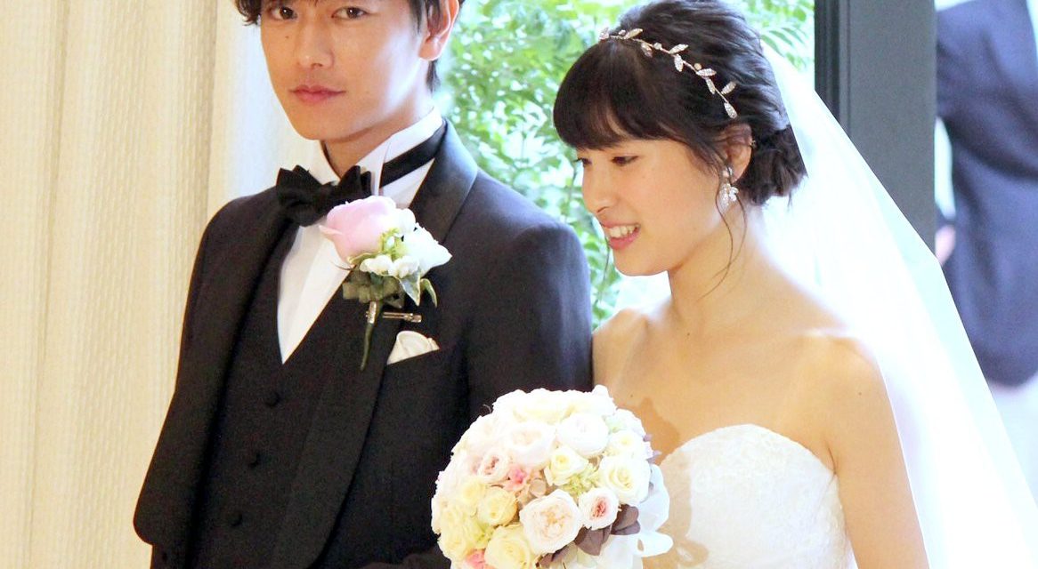 ทาเครุ ซาโต้ หล่อสะกดแฟน ๆ ควง  ทาโอะ ซึจิยะ  ใส่ชุดแต่งงาน!  เปิดตัวภาพยนตร์   The 8 Year Engagement   บันทึกน้ำตารัก8ปี